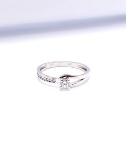 Alternative view of Δαχτυλίδι μονόπετρο